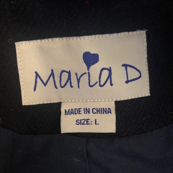 Gorgeous coat with fur hood! - Picture 7 of 9